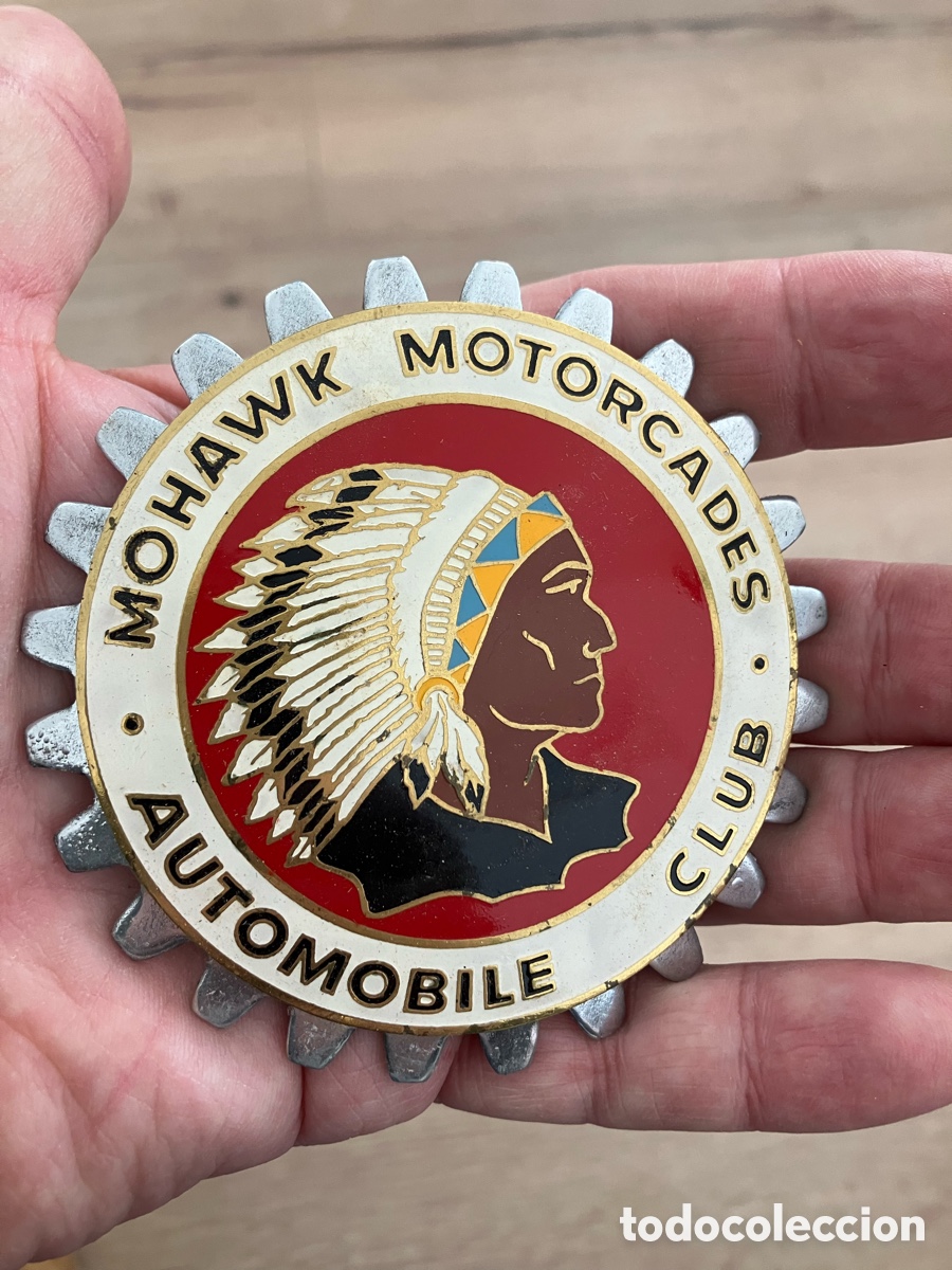 Colecionismo: Insignia grande de patilla de coche
