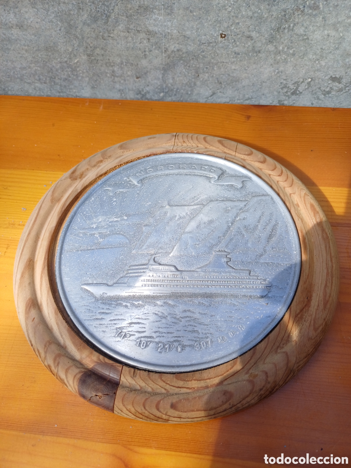 Coleccionismo: Plato madera y ceramica Nordkapp Noruega 19cm aprox Cabo Norte