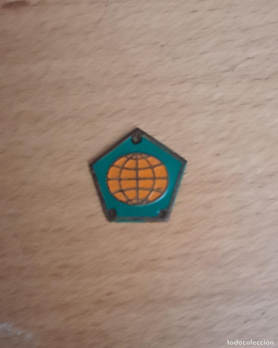 Colecionismo: INSIGNIA DE LA OJE, PROEL GEOGRAFO A&Ntilde;OS 60