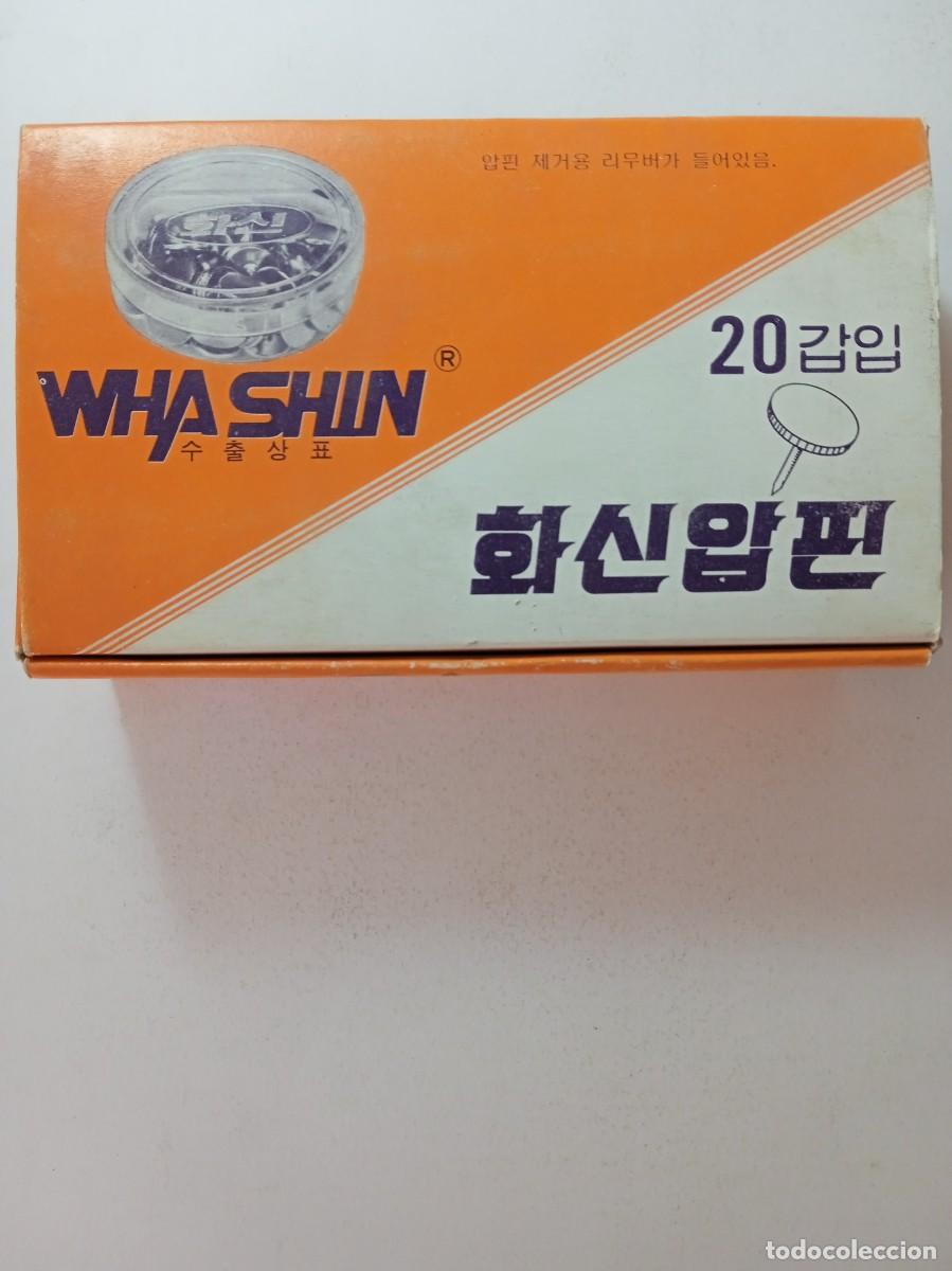 Coleccionismo: CAJA CON 18 CAJITAS DE CHINCHETAS - Foto 1