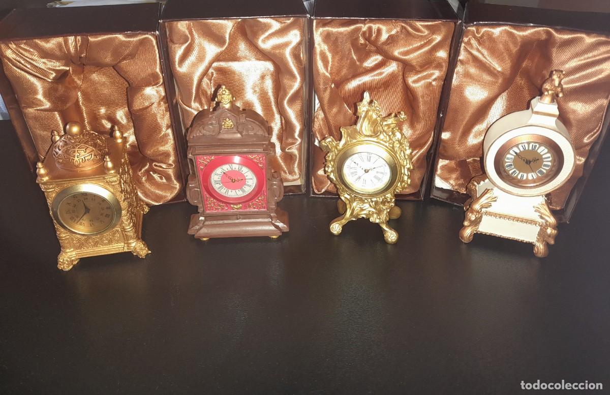 Coleccionismo: Lote de cuatro mini relojes - Foto 2