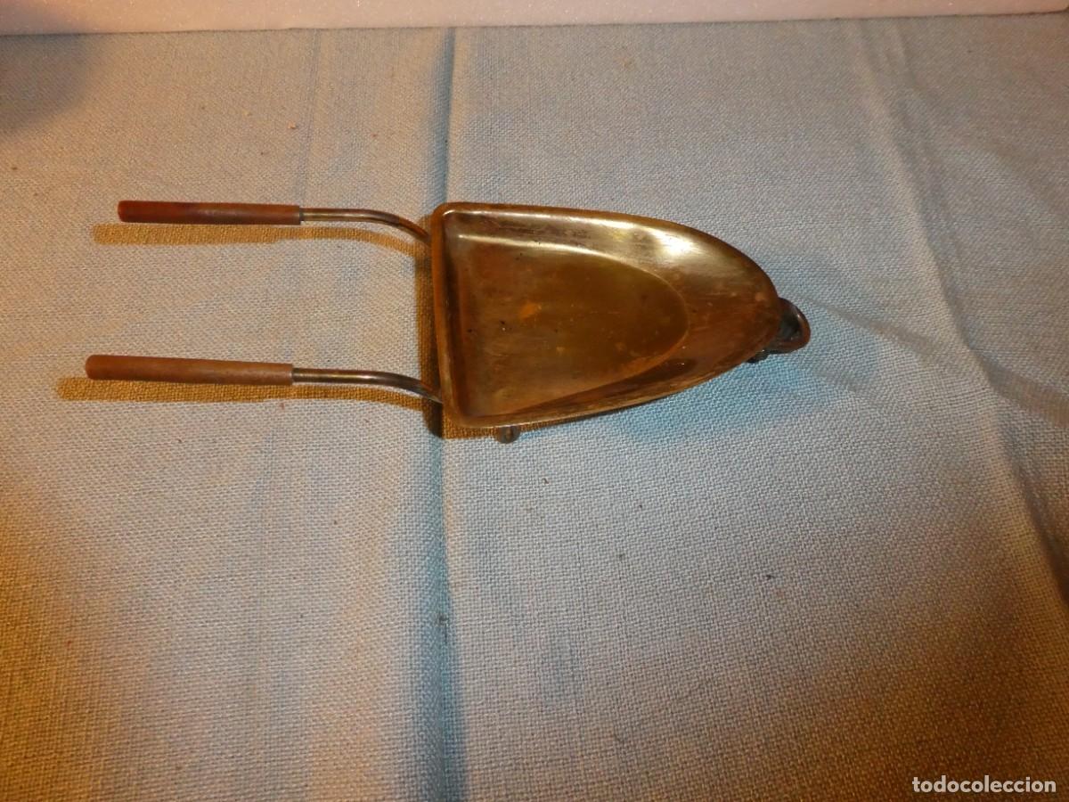 Coleccionismo: CARRETILLA A ESCALA DE METAL - Foto 3