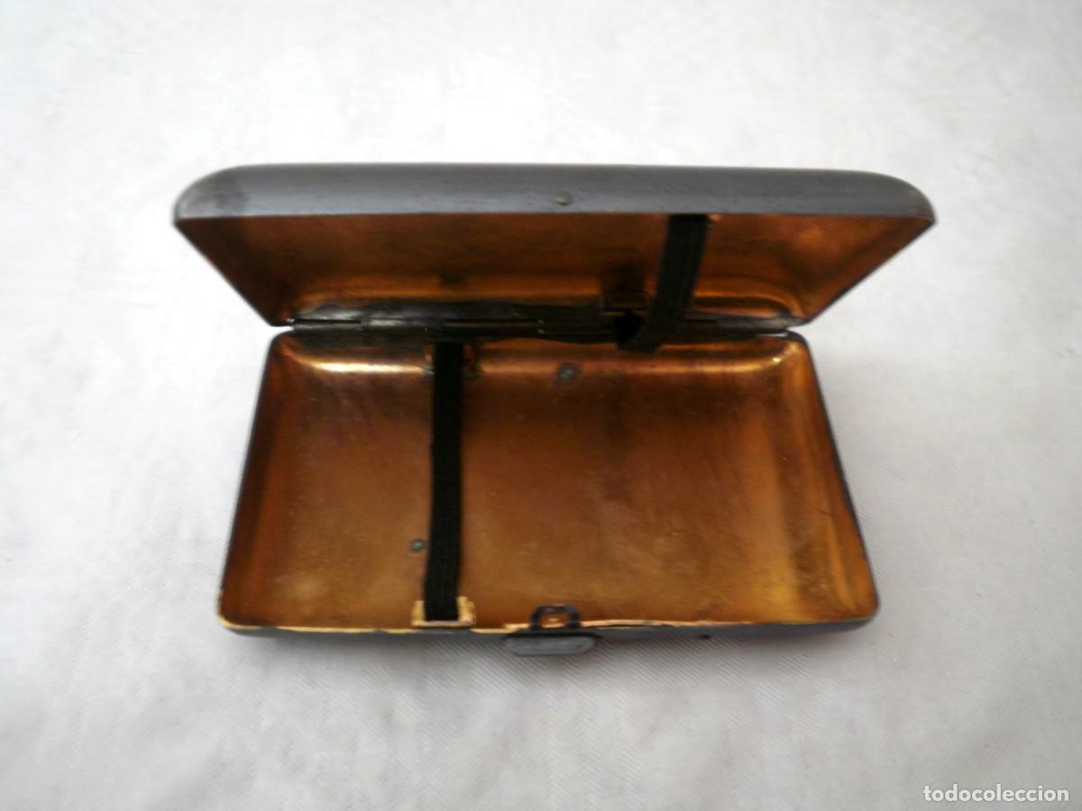 Coleccionismo: Estuche de tabaco de piel - Foto 4