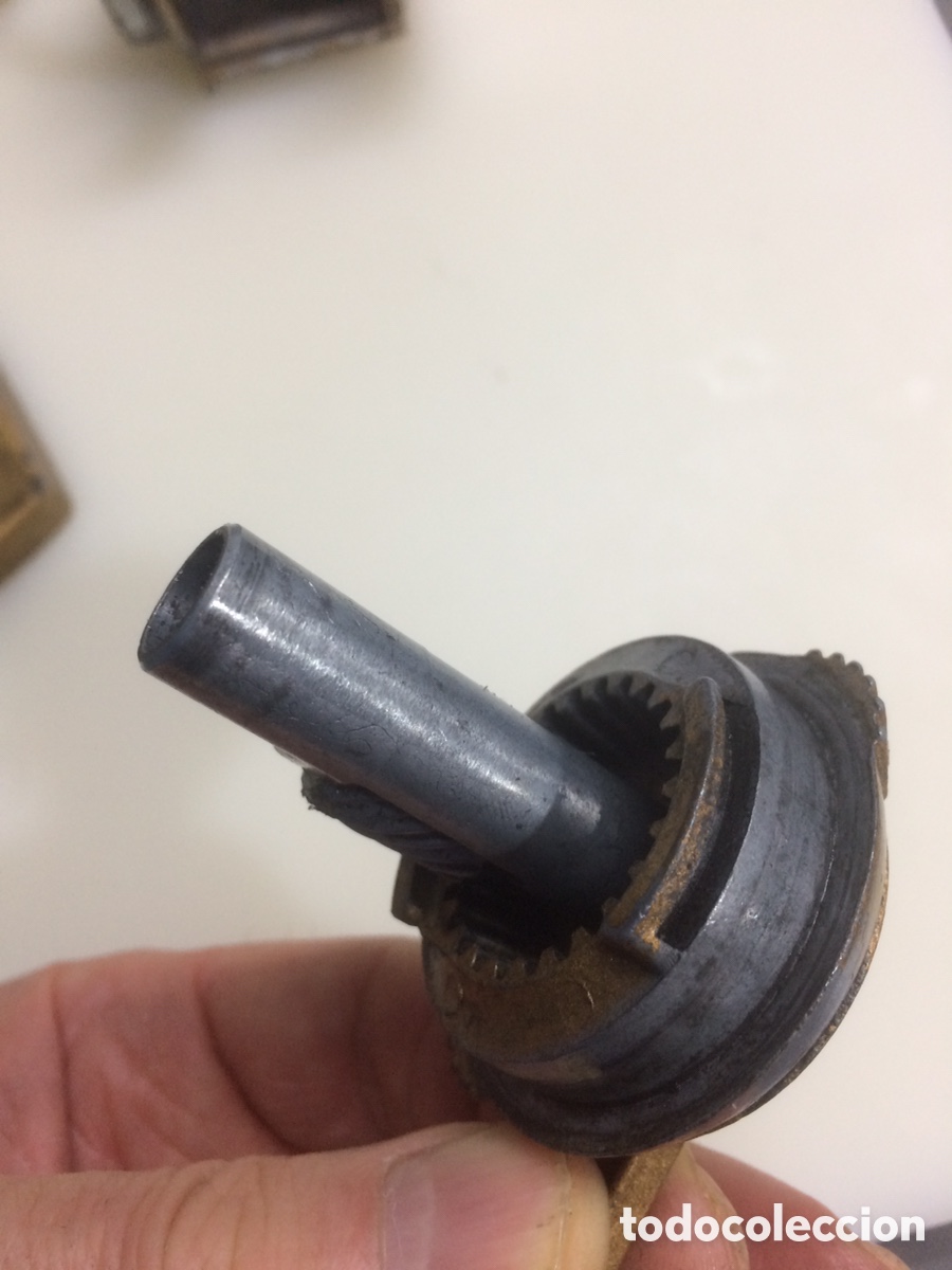 Coleccionismo: Sacapuntas antiguo - Foto 19