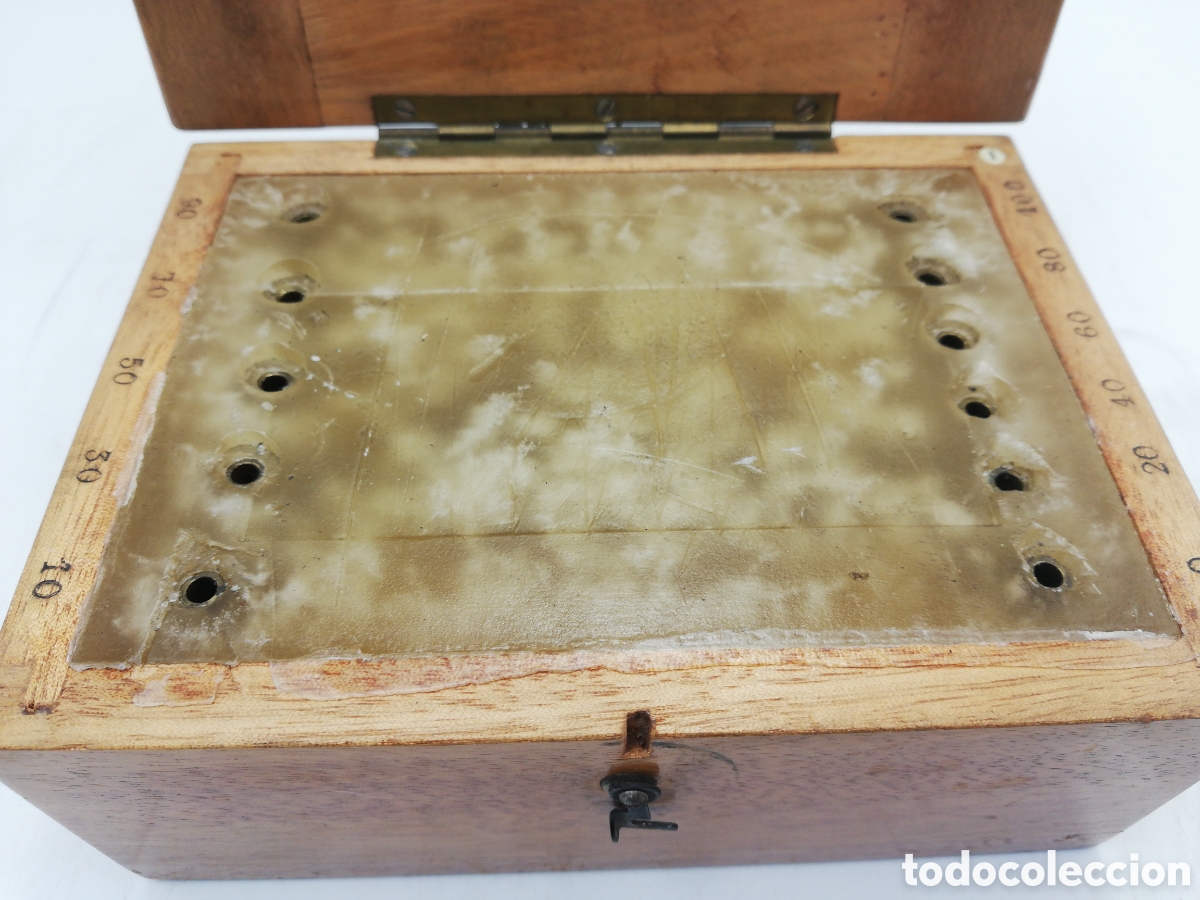 Coleccionismo: Bateria de Cera Caja de Madera. - Foto 2