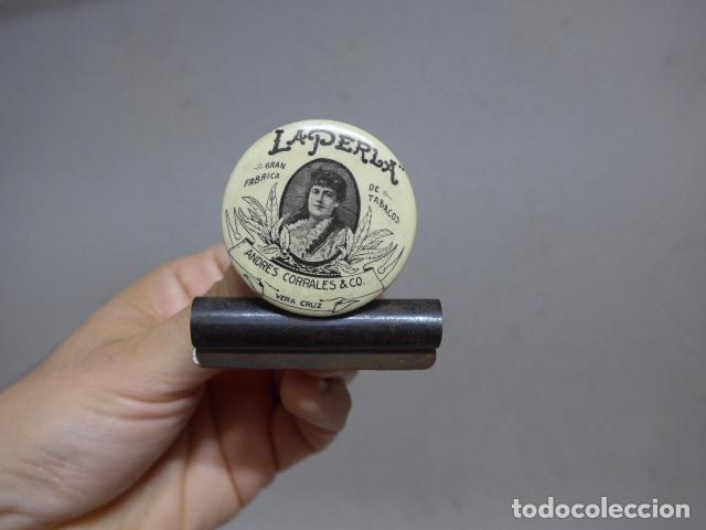 Sammeln: Antigua pinza publicidad de Fabrica de tabacos La Perla, Veracruz, Mejico. Original.