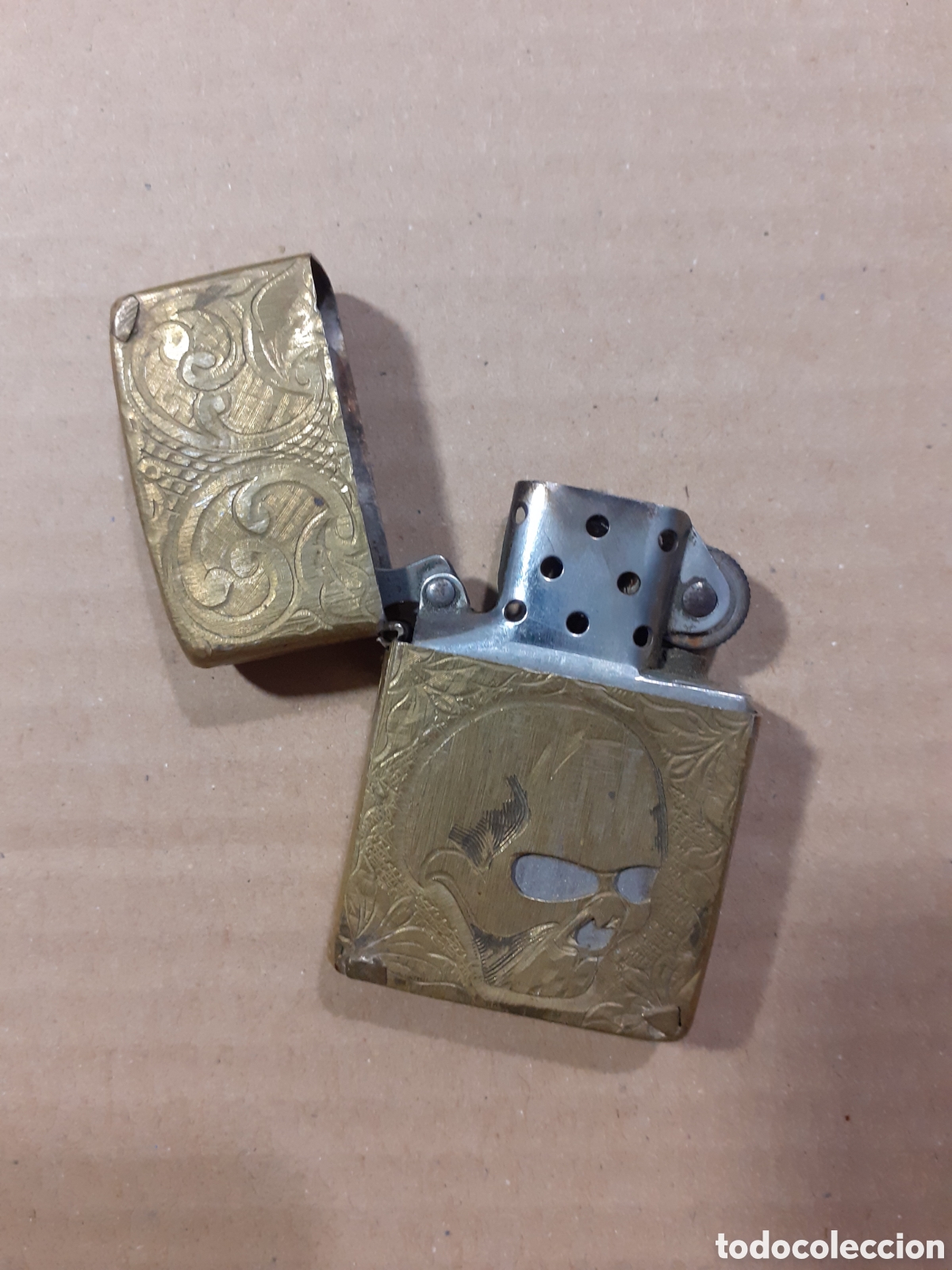 Coleccionismo: Zippo. Grabado con cr&aacute;neo. - Foto 2