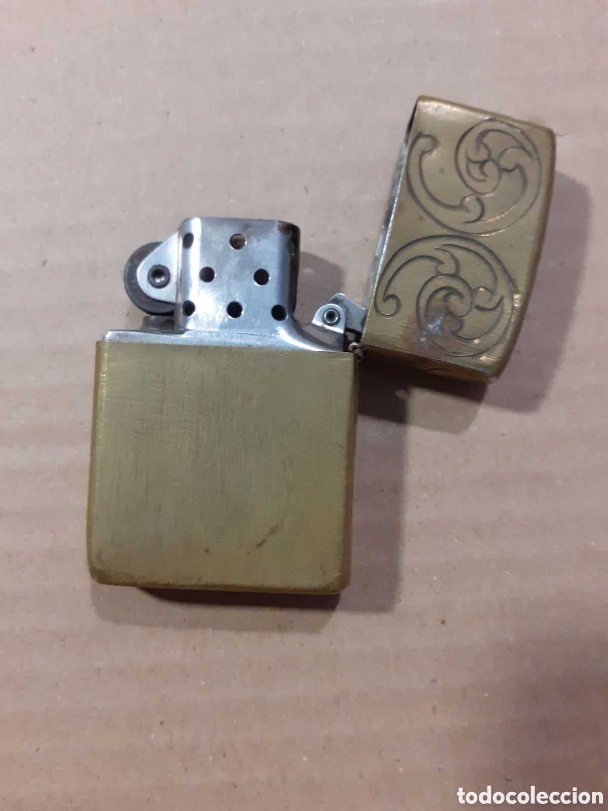 Coleccionismo: Zippo. Grabado con cr&aacute;neo. - Foto 3