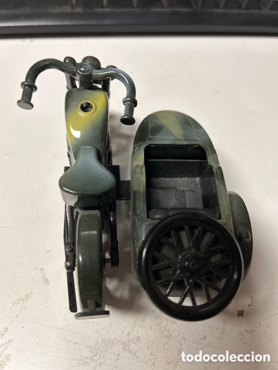 Collecting: Encendedor De Metal RF 812891 Para Motocicleta Con Accesorio, M6224