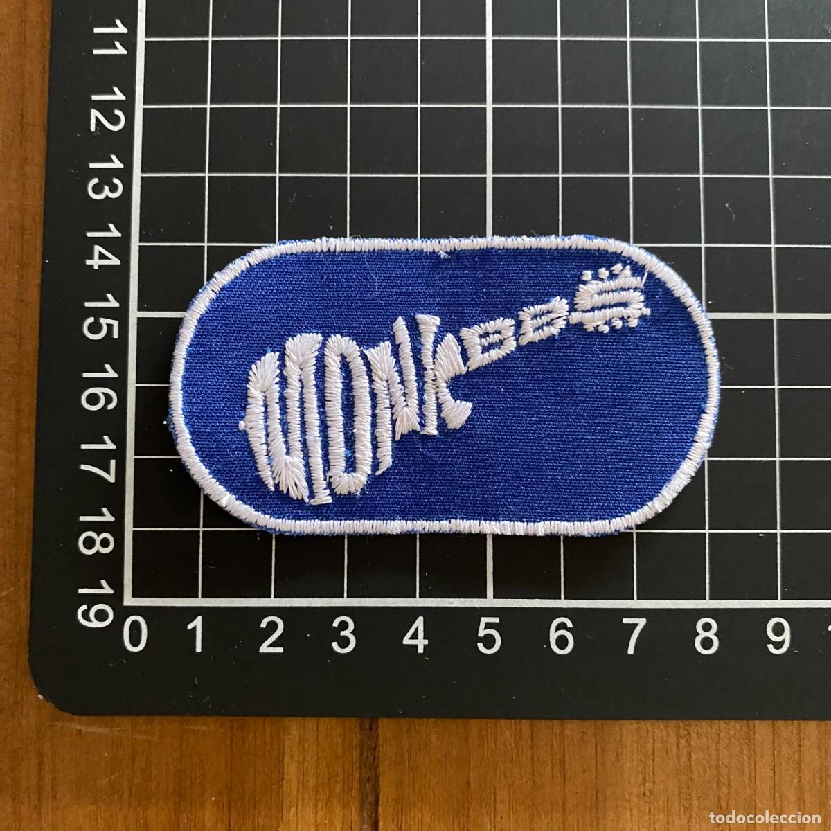 Colecionismo: PARCHE TELA BORDADO NUEVO Y SIN USO, PARA COSER, THE MONKEES