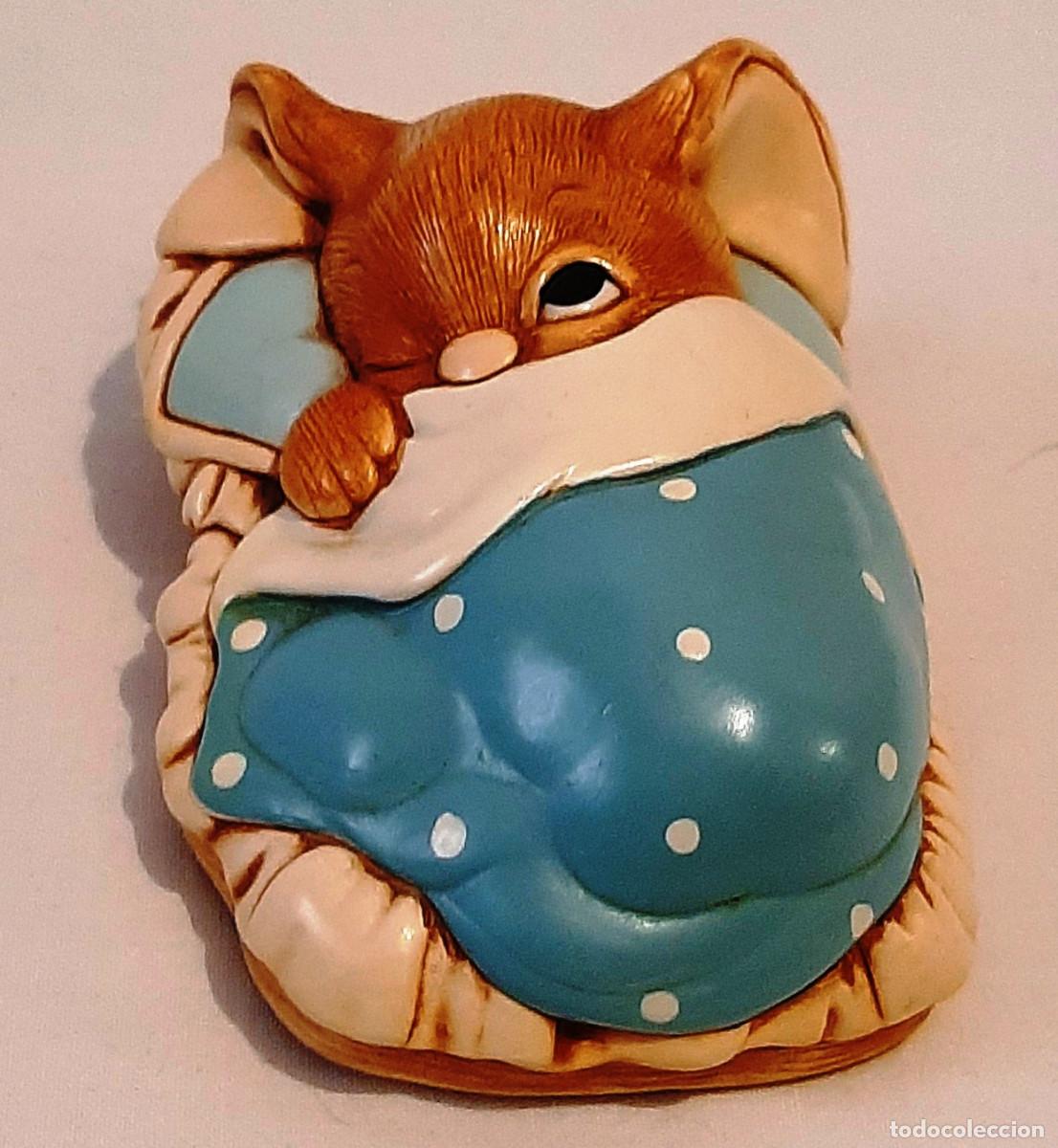 Coleccionismo: Figura Pendelfin Peeps ....Conejito dormil&oacute;n...Inglaterra....Pintado a mano....colecci&oacute;n