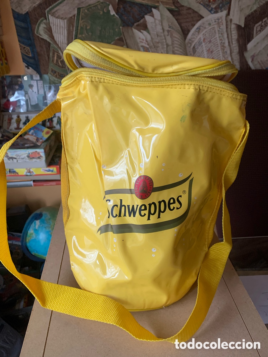 Coleccionismo: NEVERA PORT&Aacute;TIL DE SCHWEPPES. - Foto 2