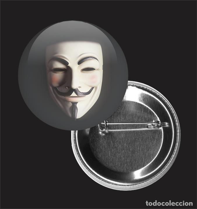 Coleccionismo: CHAPA 32MM, V DE VENDETTA, MASCARA, COMIC - Foto 1
