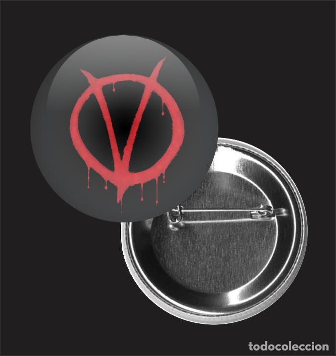 Coleccionismo: CHAPA 32MM, V DE VENDETTA, LOGO, COMIC - Foto 1