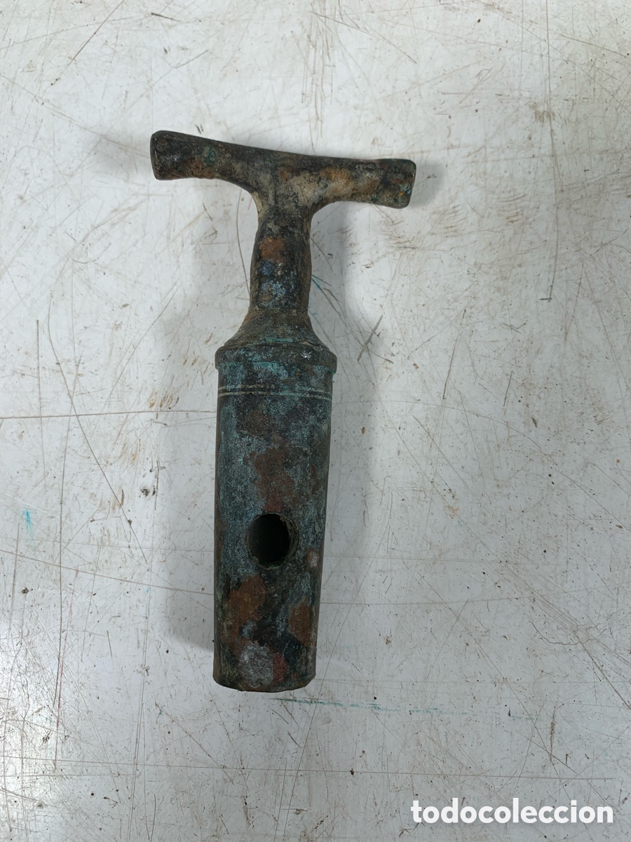 Coleccionismo: 01_ Antiguo grifo bronce ? - Foto 1