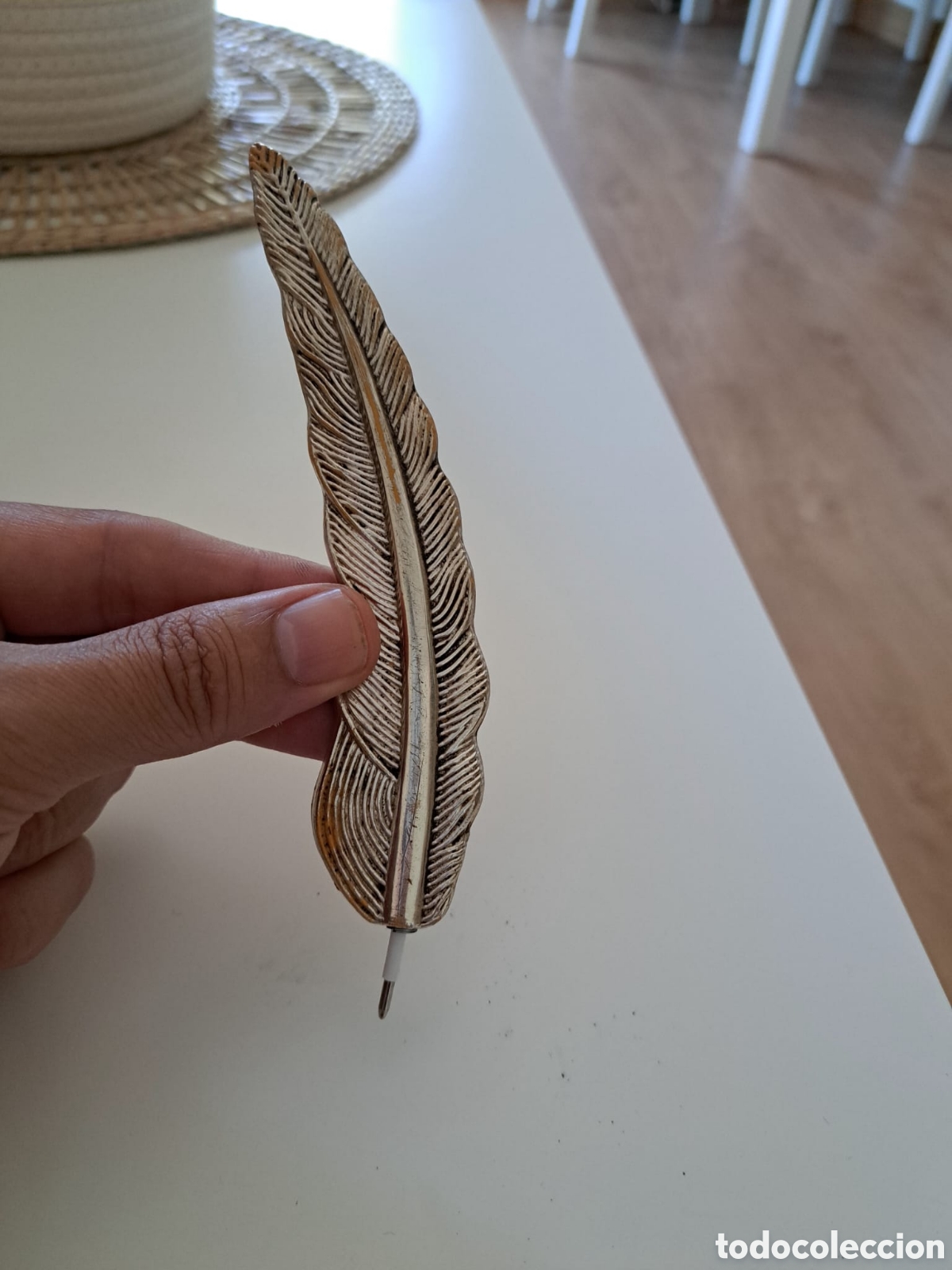 Coleccionismo: Boligrafo avon en forma de pluma - Foto 2