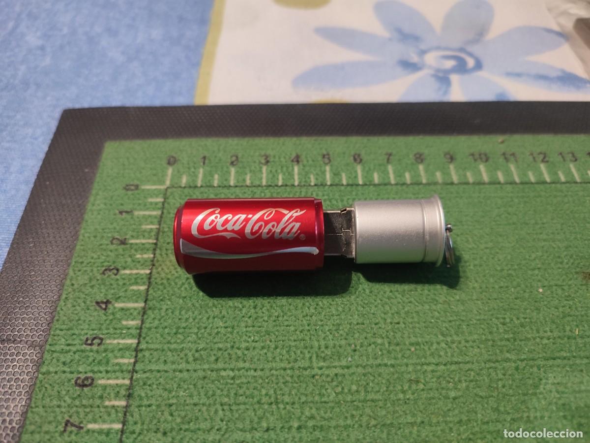 Coleccionismo: MAQUETA PARA PENDRIVE COCA COLA - Foto 1