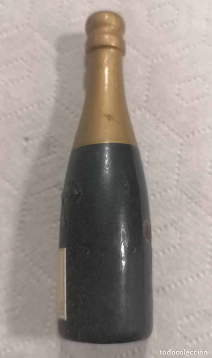 Coleccionismo: IMAN NEVERA PLASTICO MAGNET - BOTELLA CAVA CODORNIU BRUT EXTRA - Foto 2