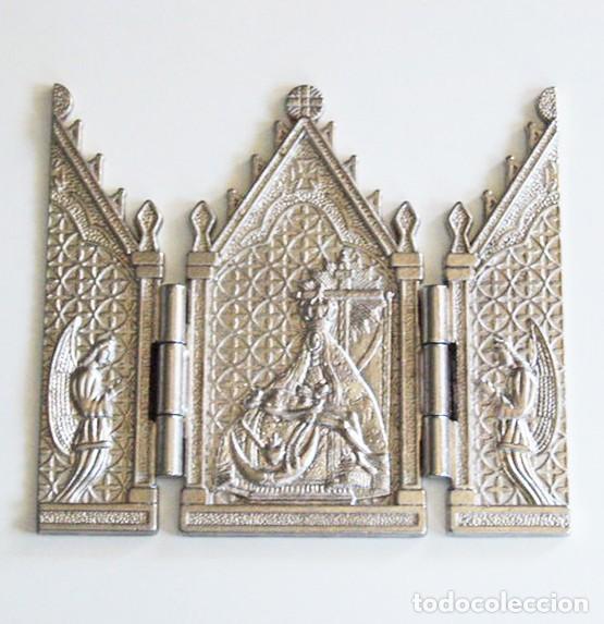 Coleccionismo: TR&Iacute;PTICO LA VIRGEN DE LAS ANGUSTIAS DE METAL RELIGI&Oacute;N CRISTIANA GRANADA ESPA&Ntilde;A CRISTIANISMO RECUERDO