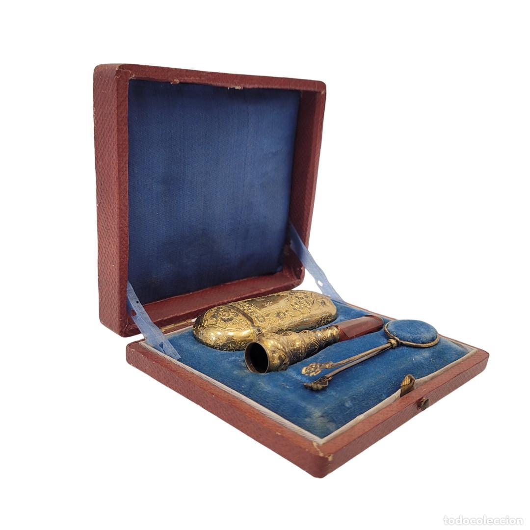 Sammeln: Juego de pipa / tabaco Napole&oacute;n III, lat&oacute;n dorado, s. XIX &ndash; Francia