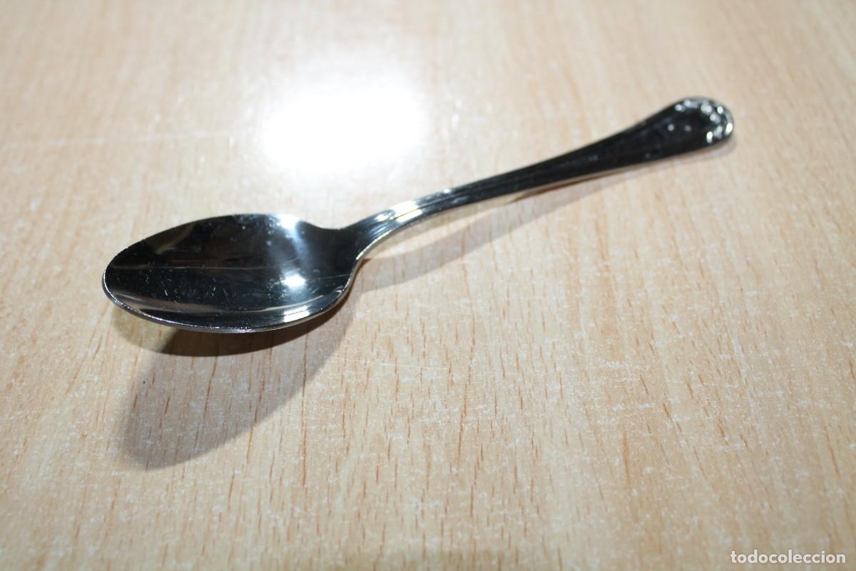 Coleccionismo: PERFECTA CUCHARILLA PLATEADA. EN REVERSO, MARCA DALIA 18/10 SPAIN. Grabada delante con el n&uacute;mero 3.