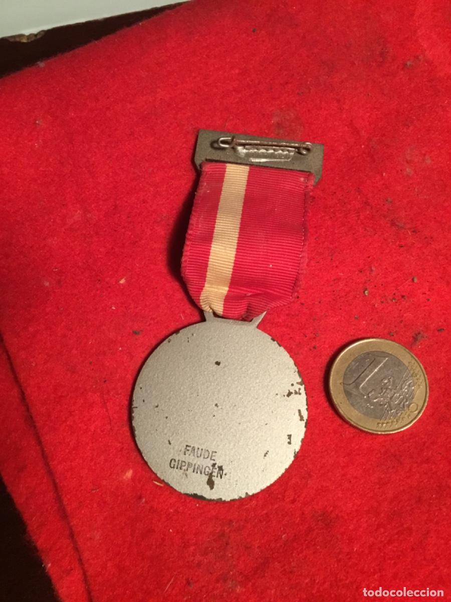 Coleccionismo: Antigua medalla canina - Foto 2