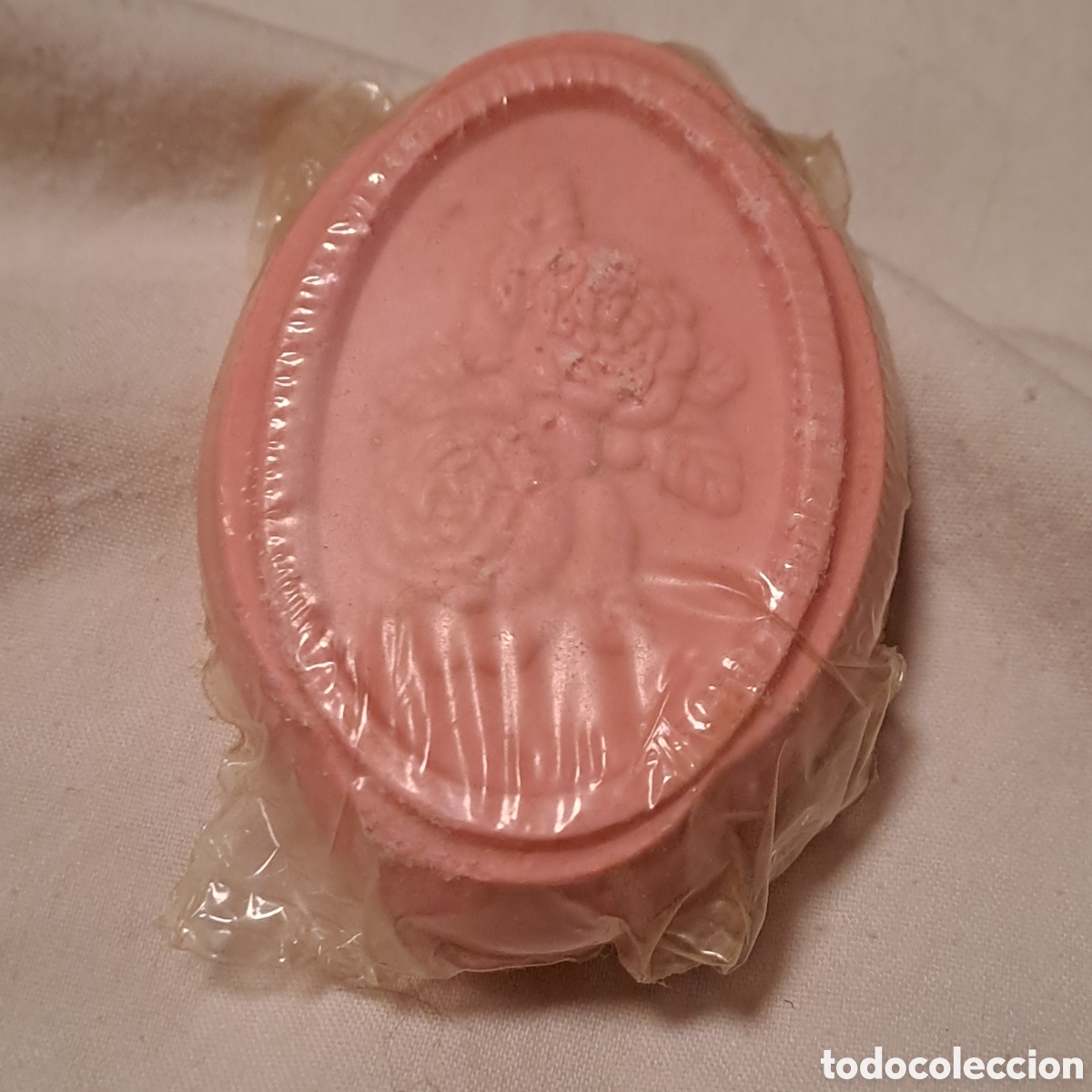 Coleccionismo: Lote de 7 jabones de Avon - Foto 6
