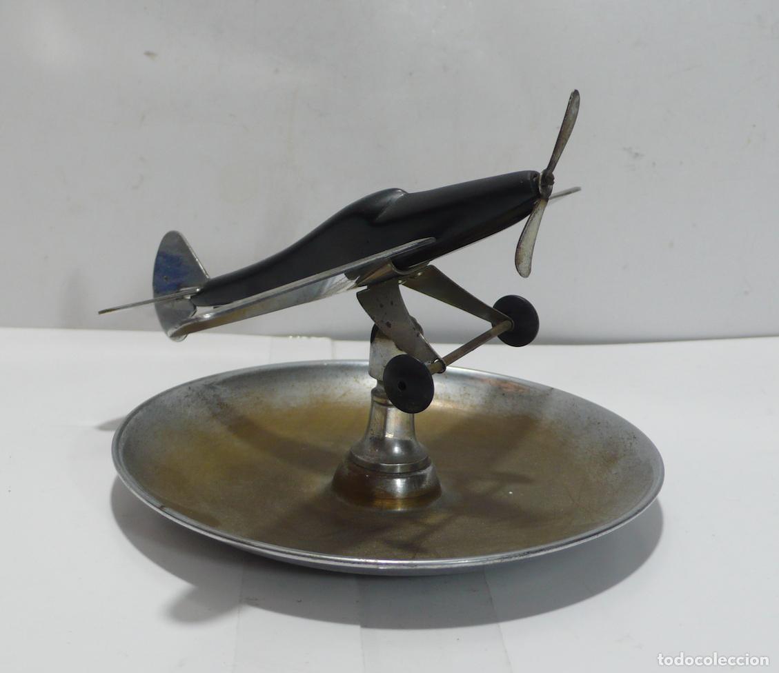 Colecionismo: PEQUE&Ntilde;O AVION EN METAL