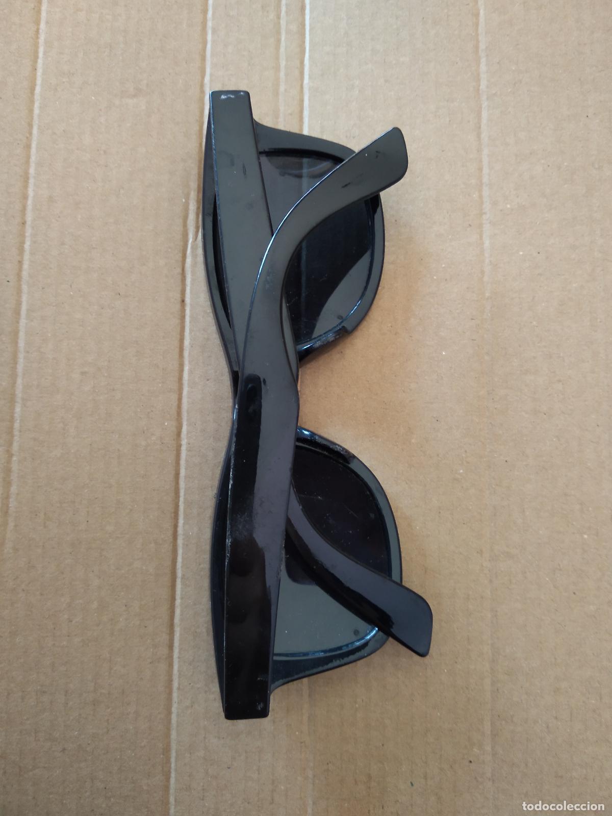 Coleccionismo: GAFAS DE SOL DE COLOR NEGRO - Foto 1
