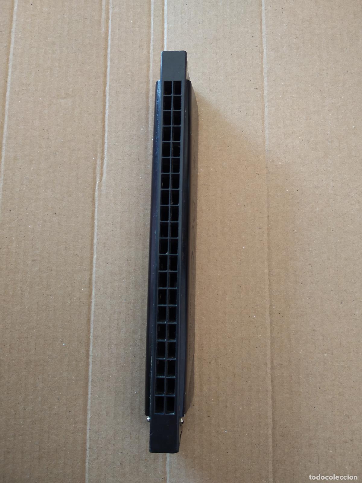Coleccionismo: ARMONICA DE COLOR NEGRO - Foto 1