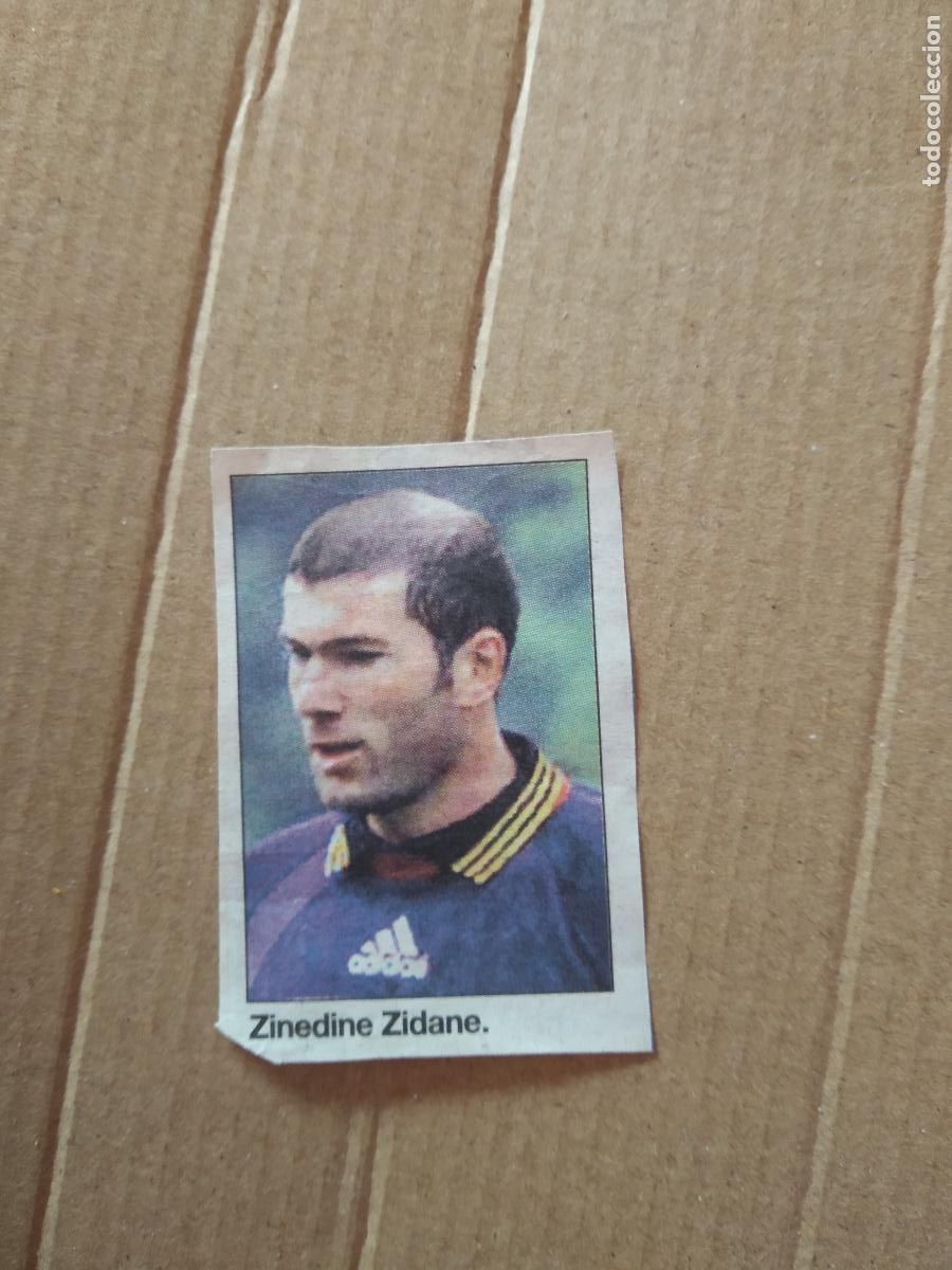 Coleccionismo: RECORTE DIARIO PERIODICO ZIDANE MIDE 4,4CM X 6,4CM