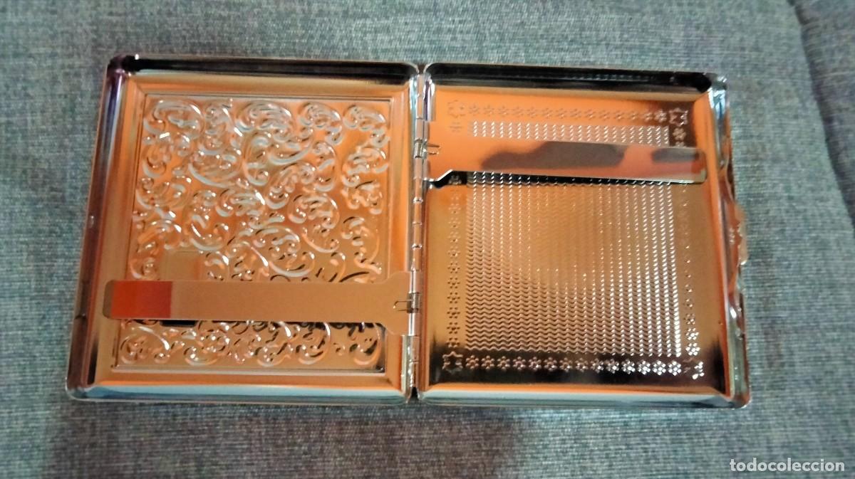 Coleccionismo: tabaquera de metal plateado - Foto 4