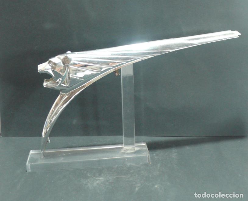 Coleccionismo: EMBLEMA DE COCHE EN METAL - Foto 1