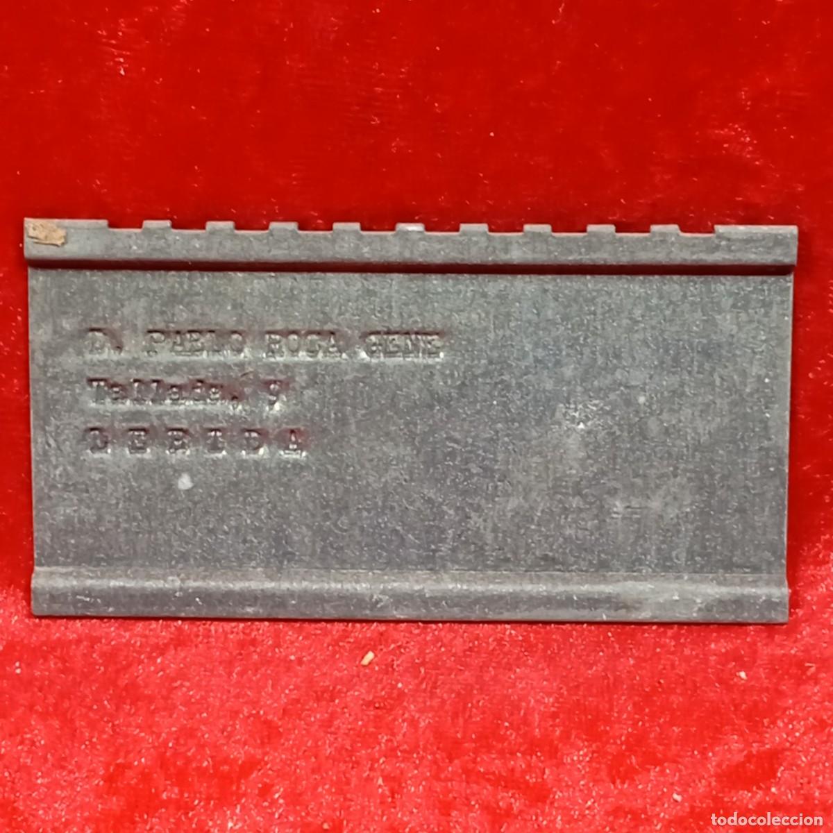 Colecionismo: PLACA CON NOMBRE DE ESTABLECIMIENTO COMERCIAL - LERIDA - A&Ntilde;OS 50-60 - RARA / 56