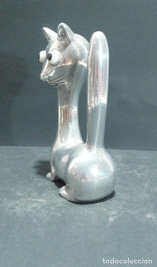 Coleccionismo: PEQUE&Ntilde;O GATO EN ALUMINIO - Foto 3