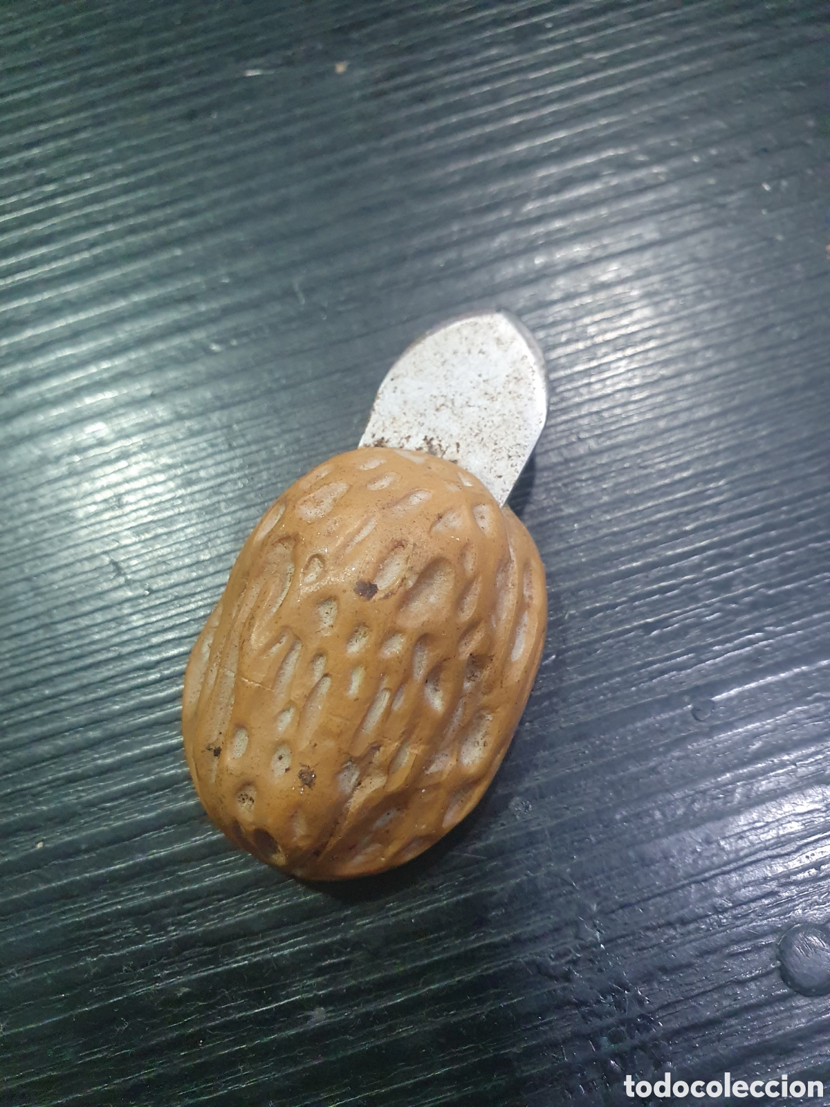Coleccionismo: Cascanueces con forma de nuez. (L24) - Foto 1