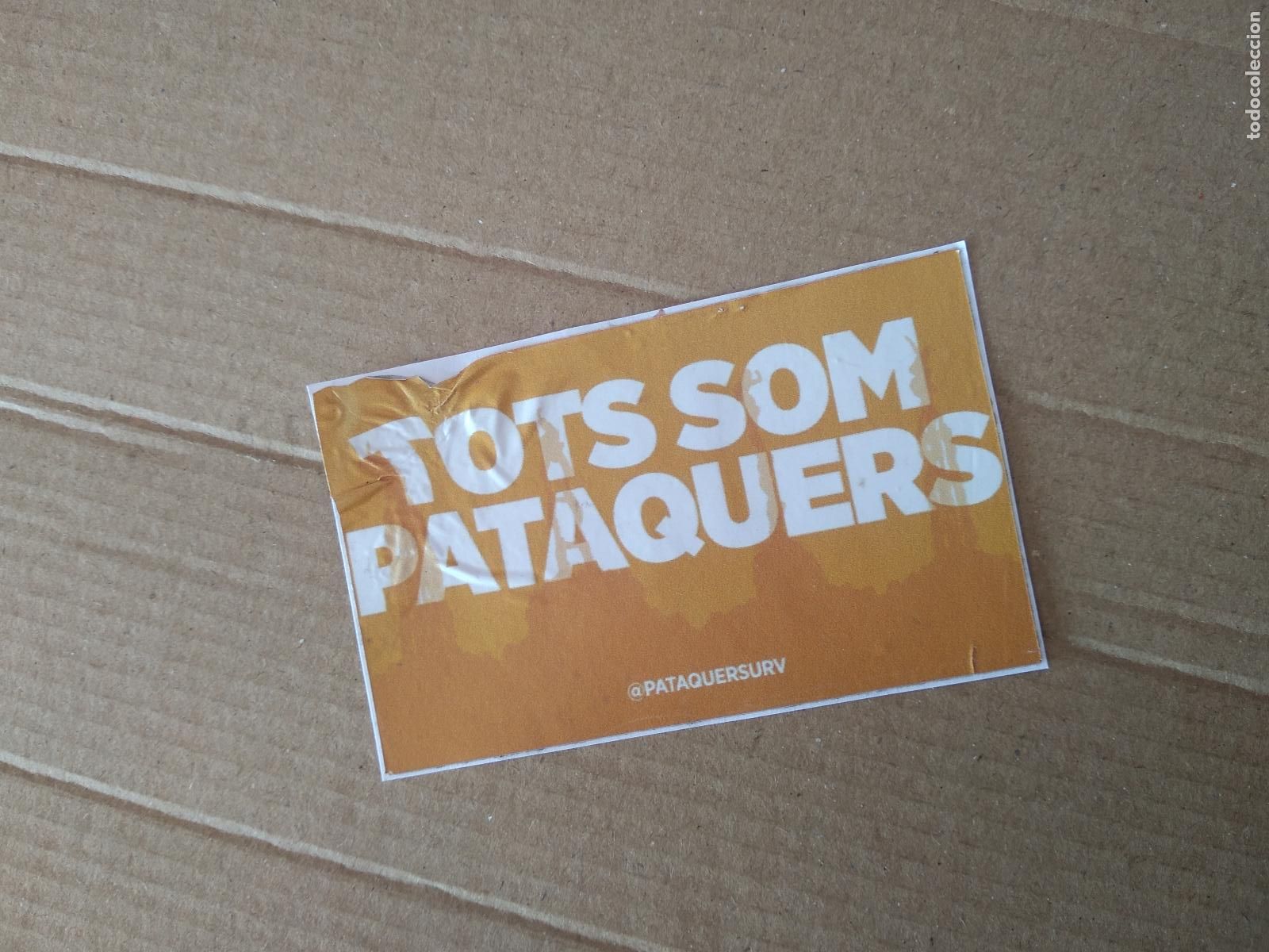 Collecting: PEGATINA TOTS SOM PATAQUERS CASTELLERS URV UNIVERSITAT ROVIRA I VIRGILI MIDE 8,1CM X 5,1M