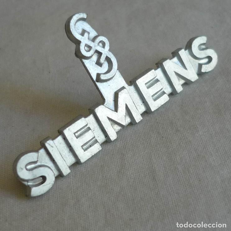 Coleccionismo: Logotipo de aluminio de Siemens - Foto 1