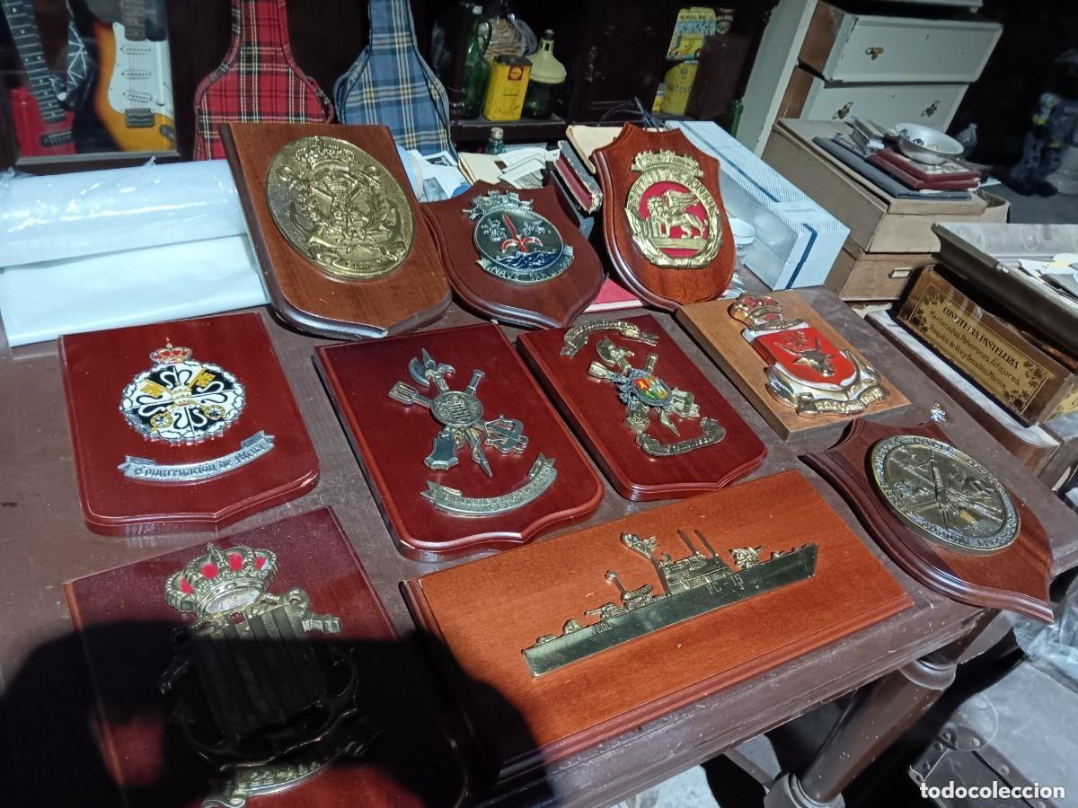 Coleccionismo: Lote de metopas militares - Foto 1