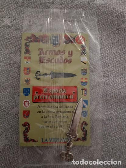 Coleccionismo: ARMAS Y ESCUDOS COLECCI&Oacute;N &rdquo;LA VERDAD&rdquo; - Foto 1