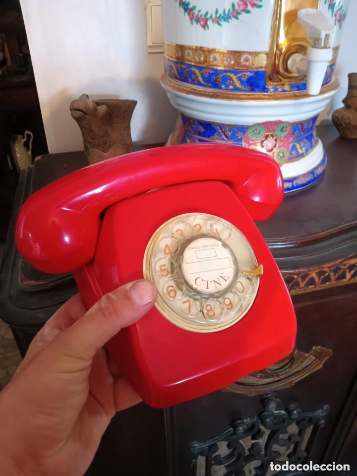 Coleccionismo: Tel&eacute;fono rojo , sin cables - Foto 1