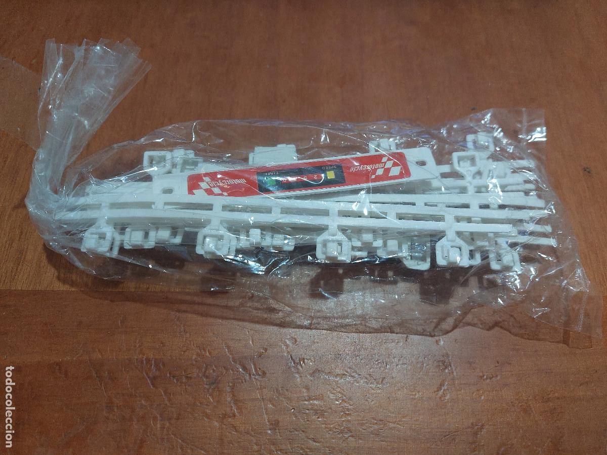 Colecionismo: SALVA PISTAS BLANCAS. PARECIDO A SCALEXTRIC. EN BOLSA. SIN USAR. VARIOS. B-5