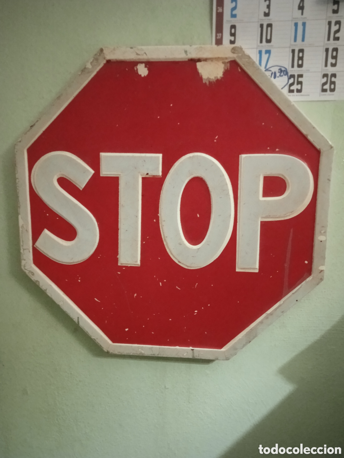 Coleccionismo: STOP , se&ntilde;al en Relieve retirada , aprox. 60 x 60 cm - Foto 1