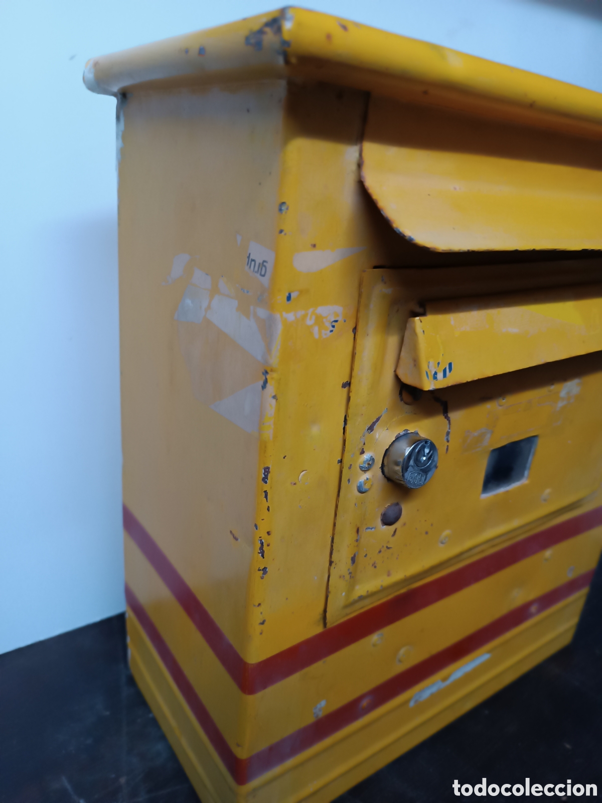 Coleccionismo: Buz&oacute;n de correos decada 1940 - Foto 2