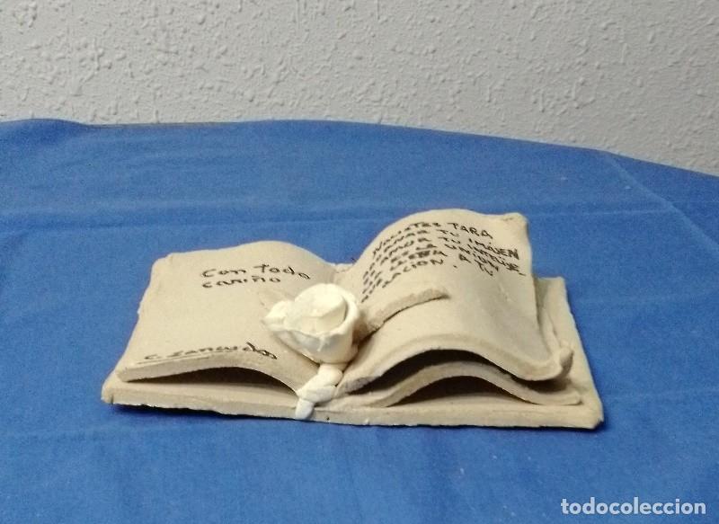 Coleccionismo: Detalle souvenir libro de barro - Foto 1