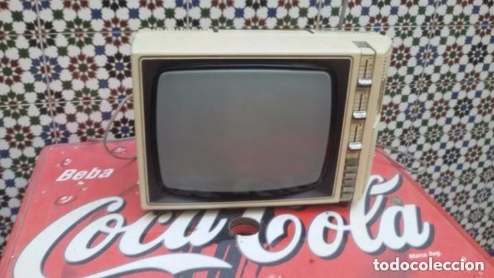 Coleccionismo: televisor antiguo, atiendo dudas - Foto 1
