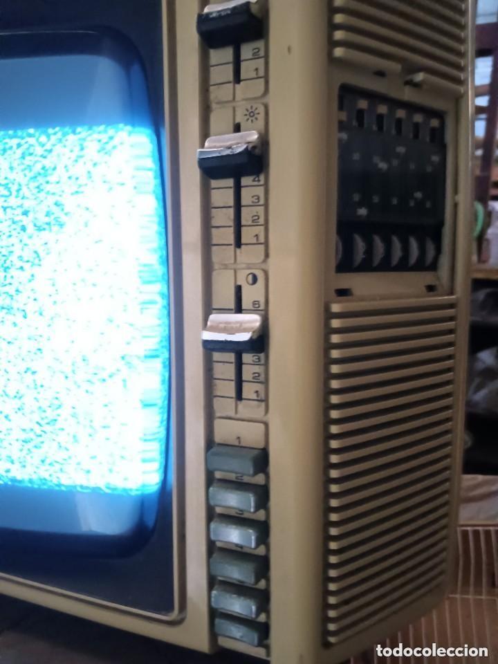 Coleccionismo: televisor antiguo, atiendo dudas - Foto 8