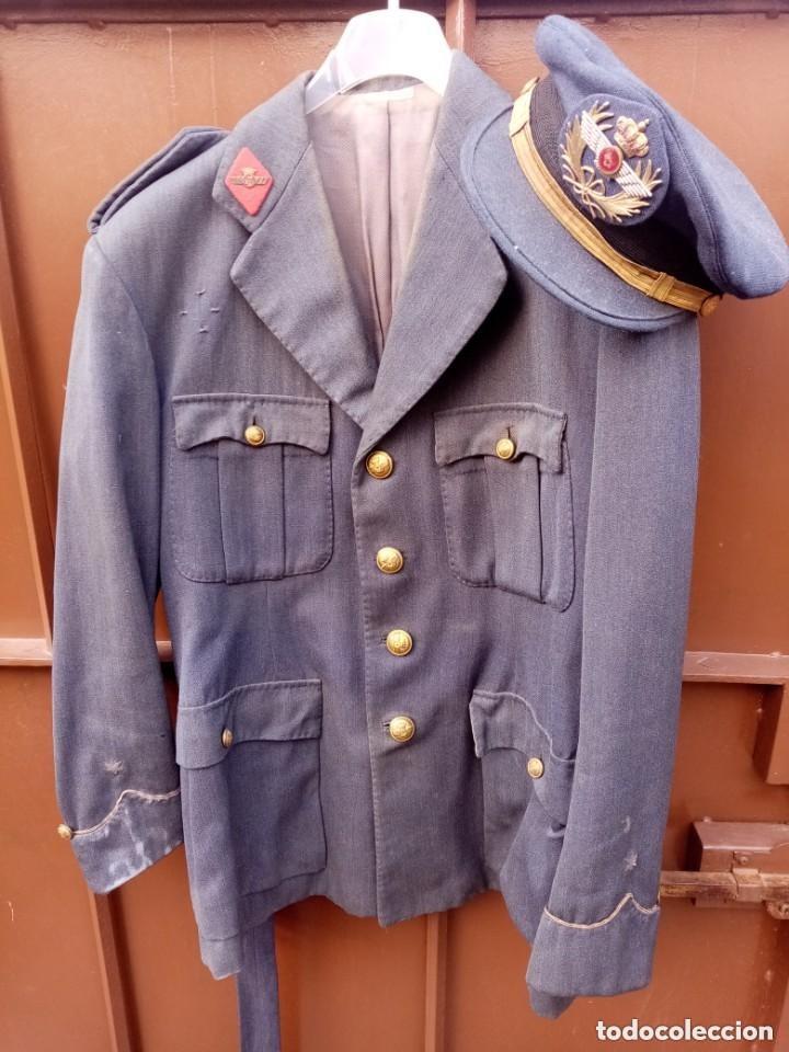 Coleccionismo: uniforme gerrera y gorra de plato ejercito del aire - Foto 1