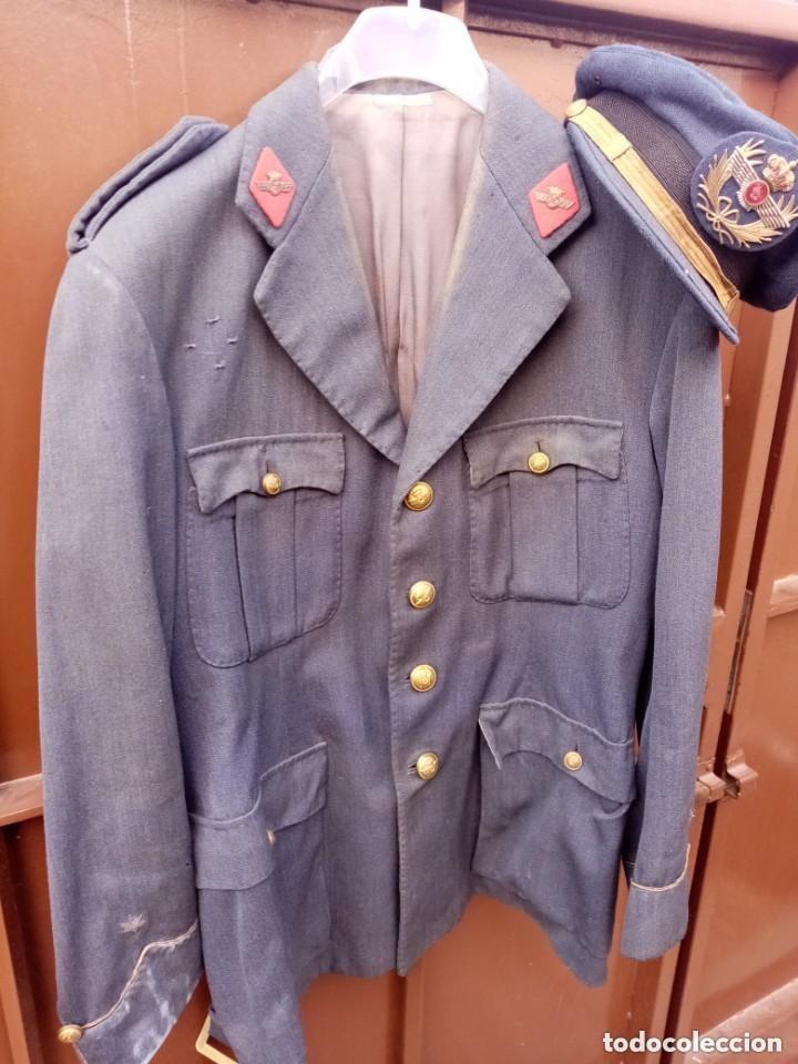 Coleccionismo: uniforme gerrera y gorra de plato ejercito del aire - Foto 2