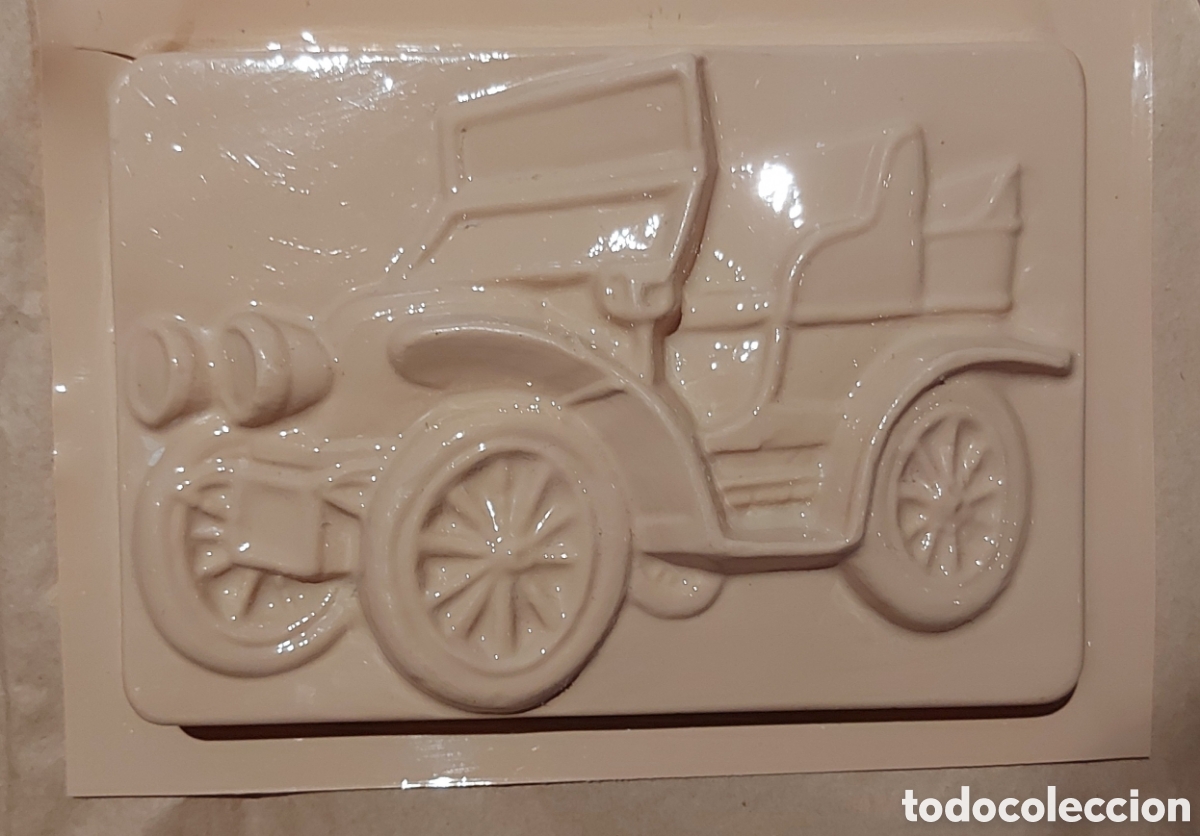 Coleccionismo: Coche antiguo. Molde de escayola - Foto 1
